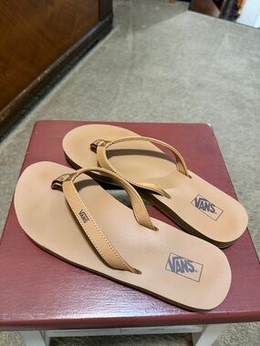 Vans Women’s Tan Flip Flop Sandals — Simple Tan Thong Sandals